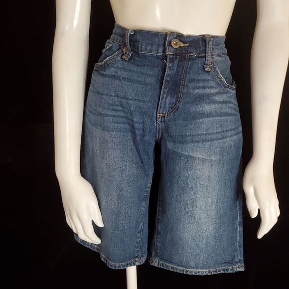 Lucky Brand The Bermuda Jean Shorts (6/28) - Picture 3 of 6
